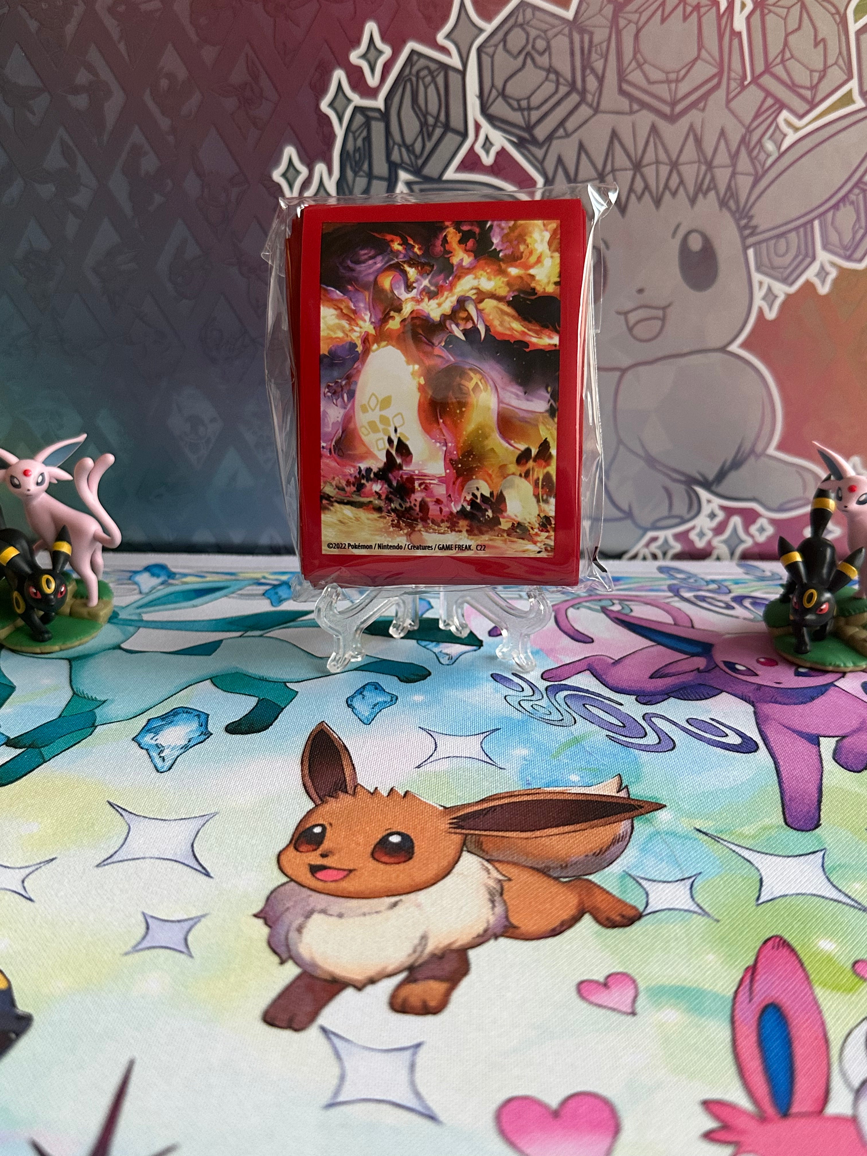 Pokémon Charizard VMAX Card Sleeves
